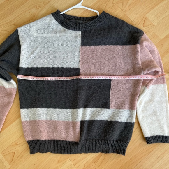 Sweater - Picture 3 of 4